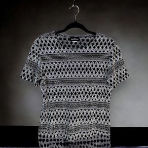 HEAVENLY vintage women's top black white print knit poly stretch dressy Large